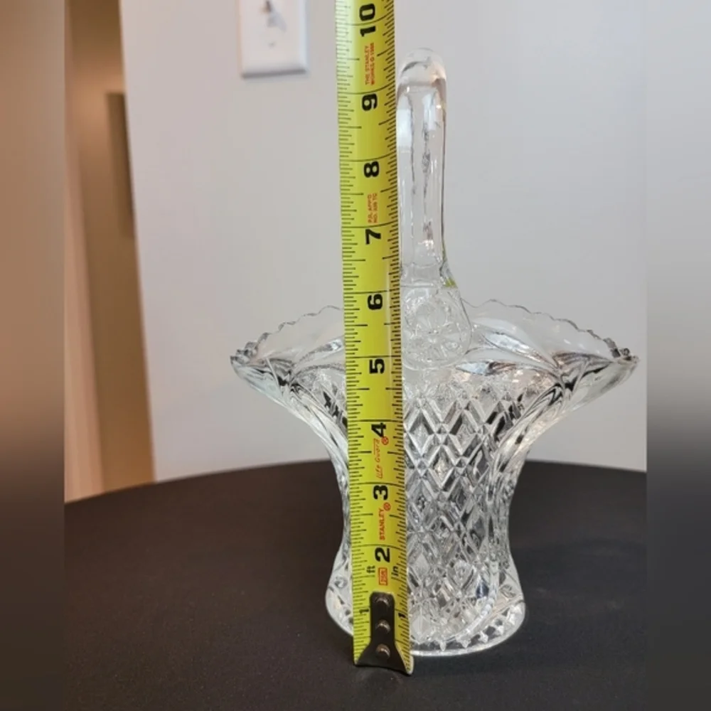 Princess House Diamond Cut Lead‎ Crystal Basket with Handle